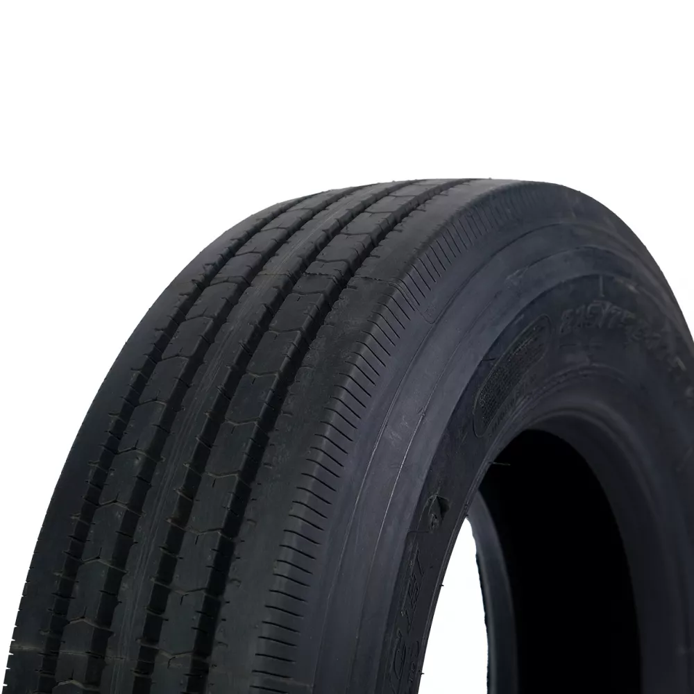 Грузовая шина 215/75 R17,5 Long March LM-216 16PR в Горнозаводске