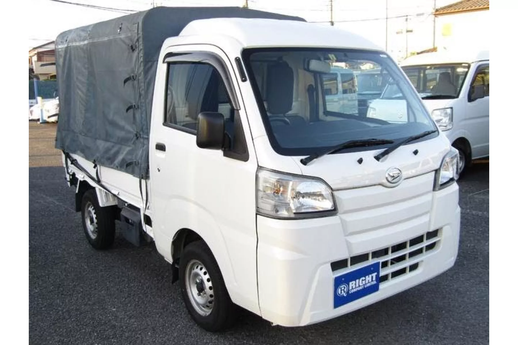 Грузовые шины на Daihatsu