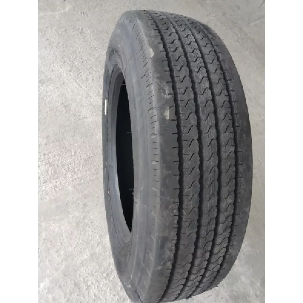 Грузовая шина 255/70 R22,5 Long March LM-120 16PR в Горнозаводске