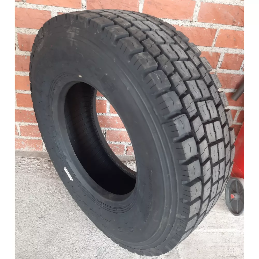 Грузовая шина 305/70 R19,5 Long March LM-329 18PR в Горнозаводске